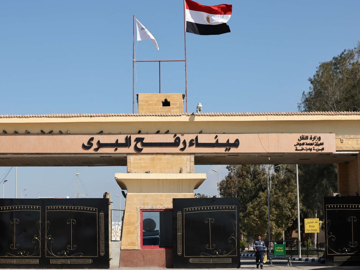 القاهرة تُكذّب الرواية الإسرائيلية: عبور رفح لن يكون باتجاه واحد