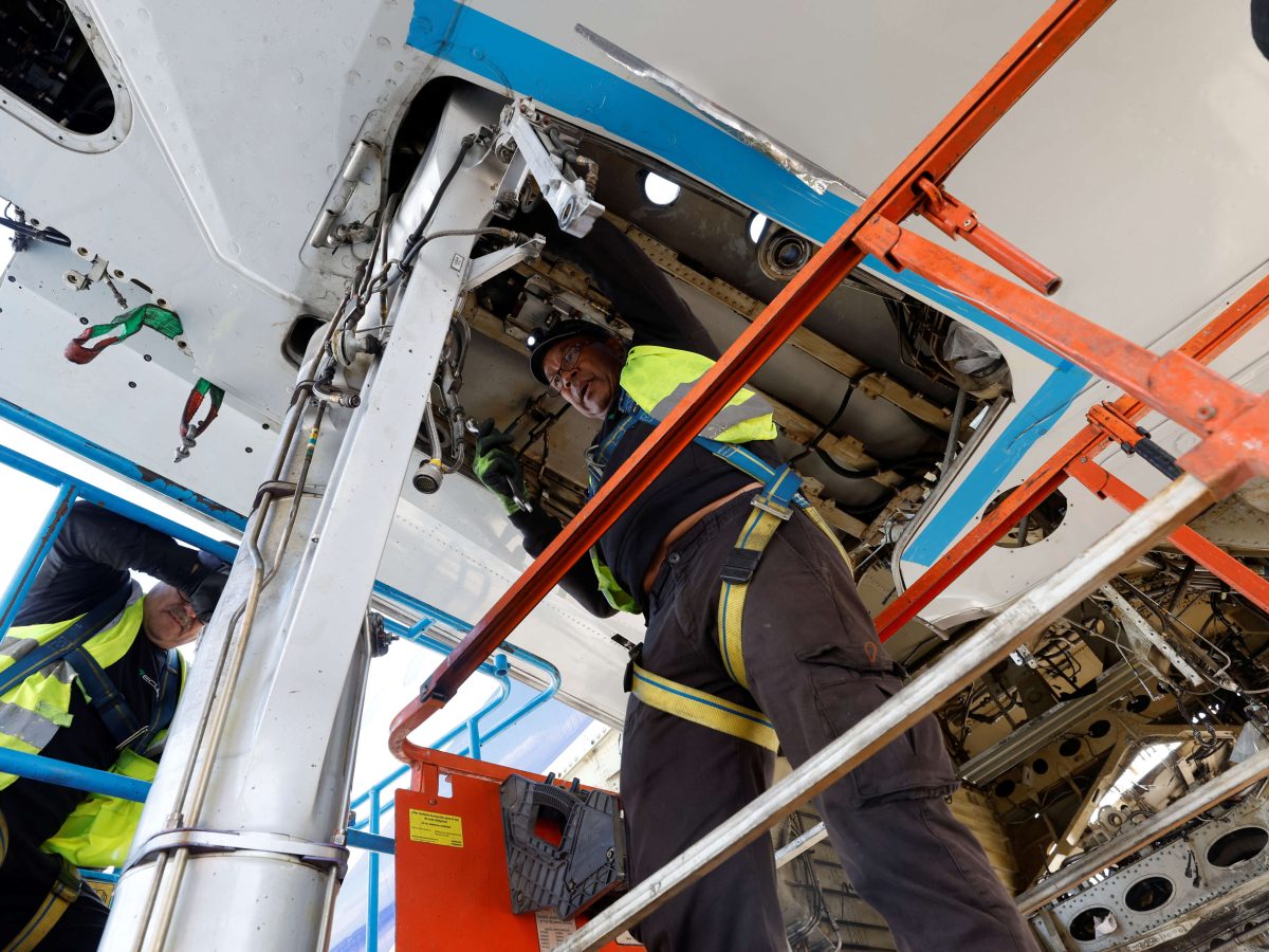 إيرباص ترصد مشكلة جودة جديدة في طائرات إيه 320 إيرباص ترصد مشكلة جودة جديدة في طائرات إيه 320