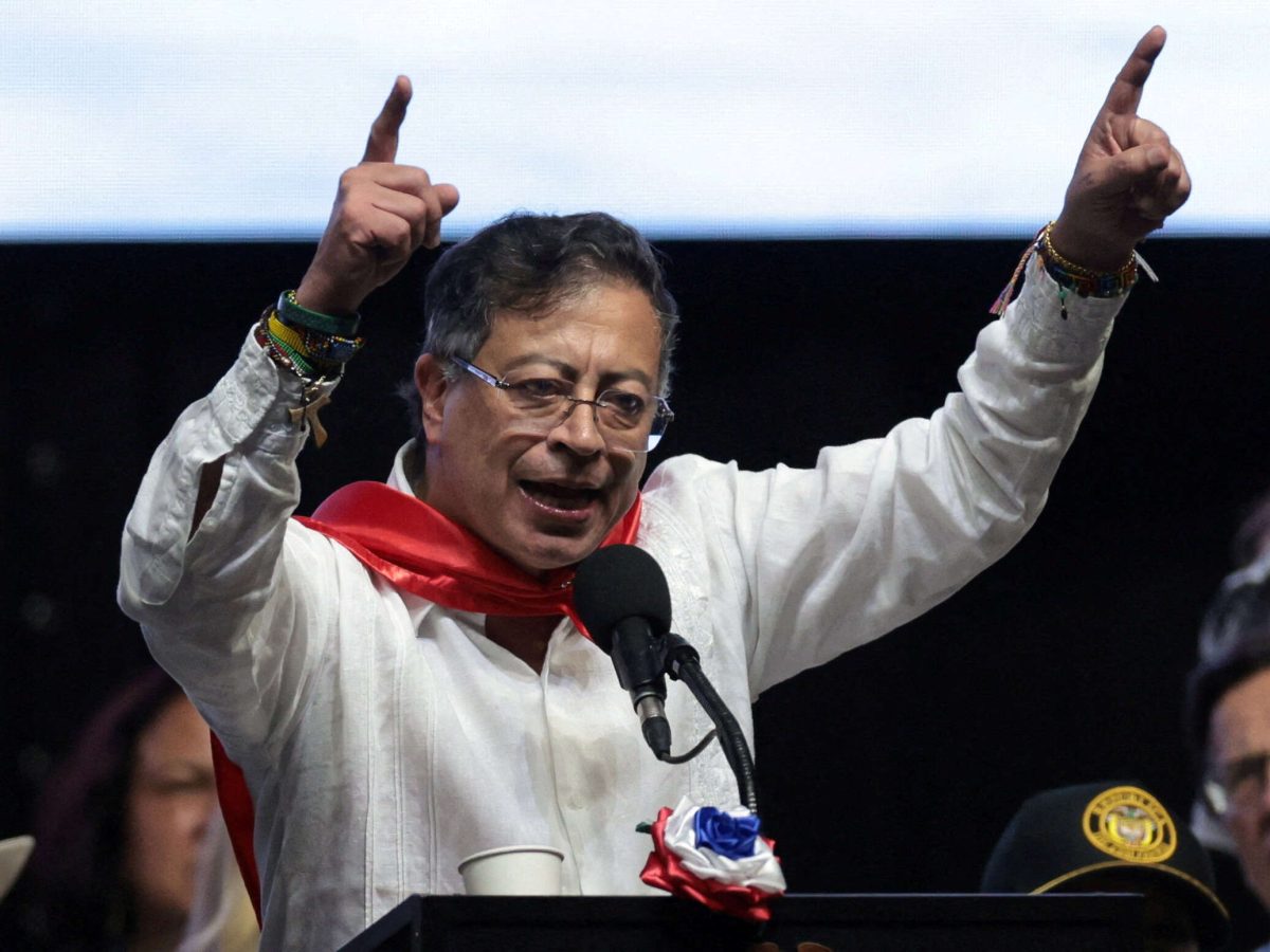 الرئيس الكولومبي يحذر ترامب: مهاجمة سيادتنا إعلان حرب