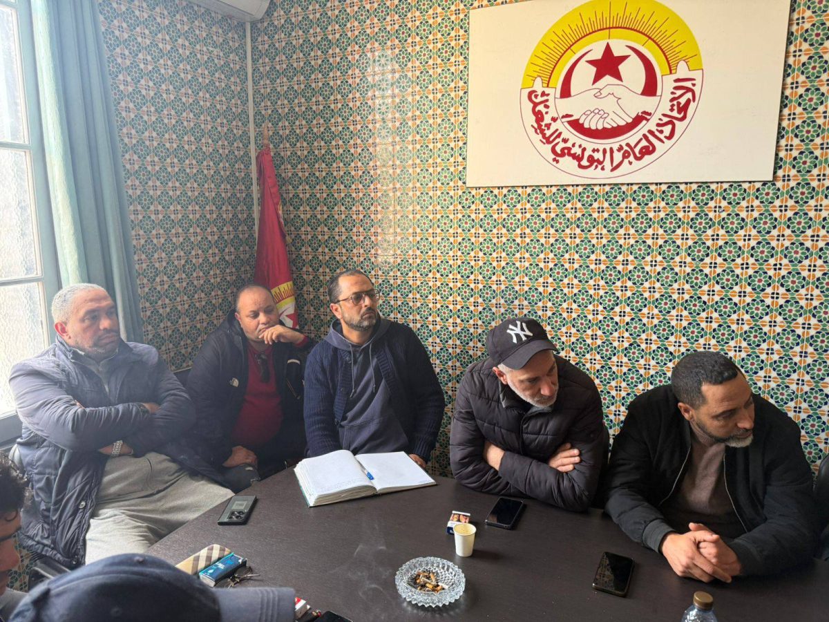 أزمة نقابية وتصعيد في شركة نقل تونس