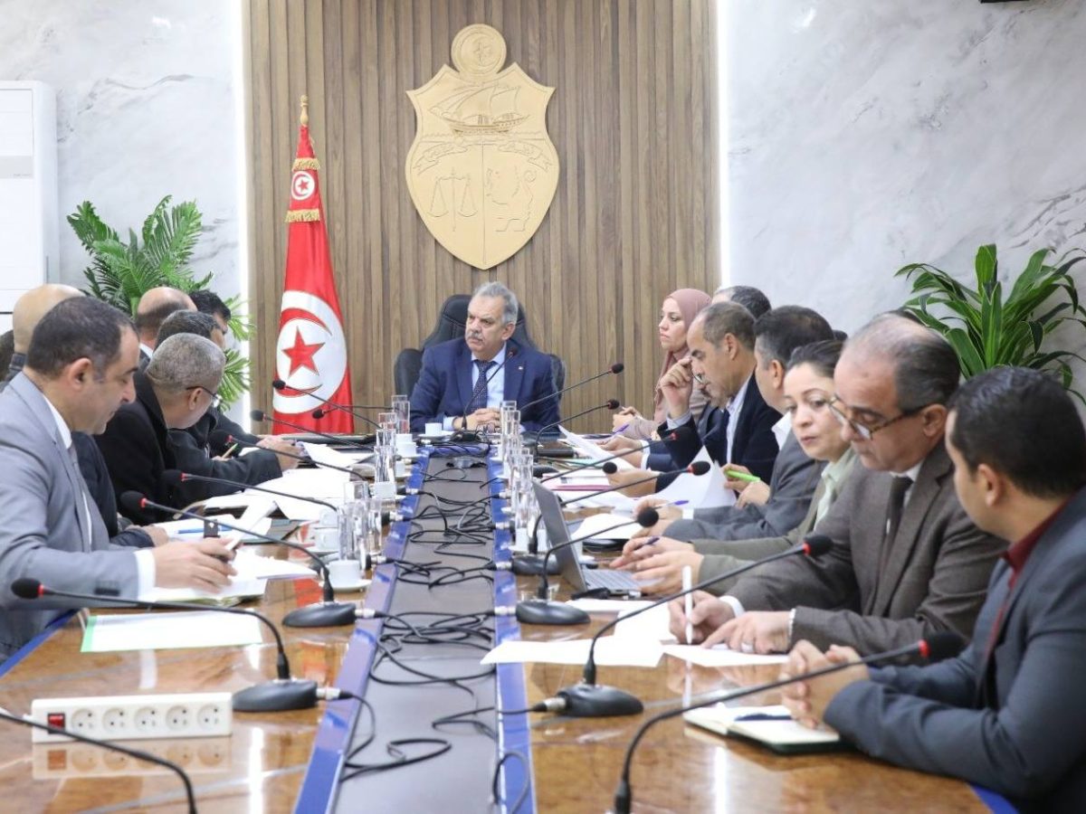 القصرين/ مشاريع رياضية وشبابية لتعزيز البنية التحتية