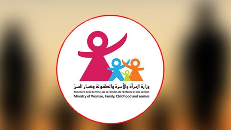 اليوم الوطني للأسرة/ تعزيز الأوضاع الأسرية على رأس الأولويات اليوم الوطني للأسرة/ تعزيز الأوضاع الأسرية على رأس الأولويات