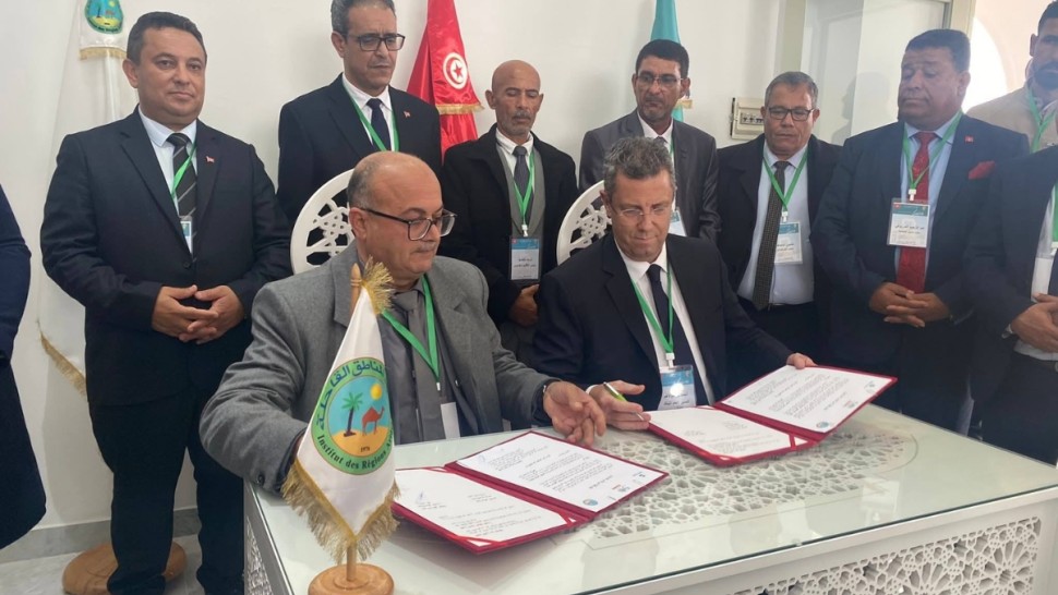 مدنين/ معهد المناطق القاحلة يعزز انفتاحه عبر شراكات صحية وفلاحية