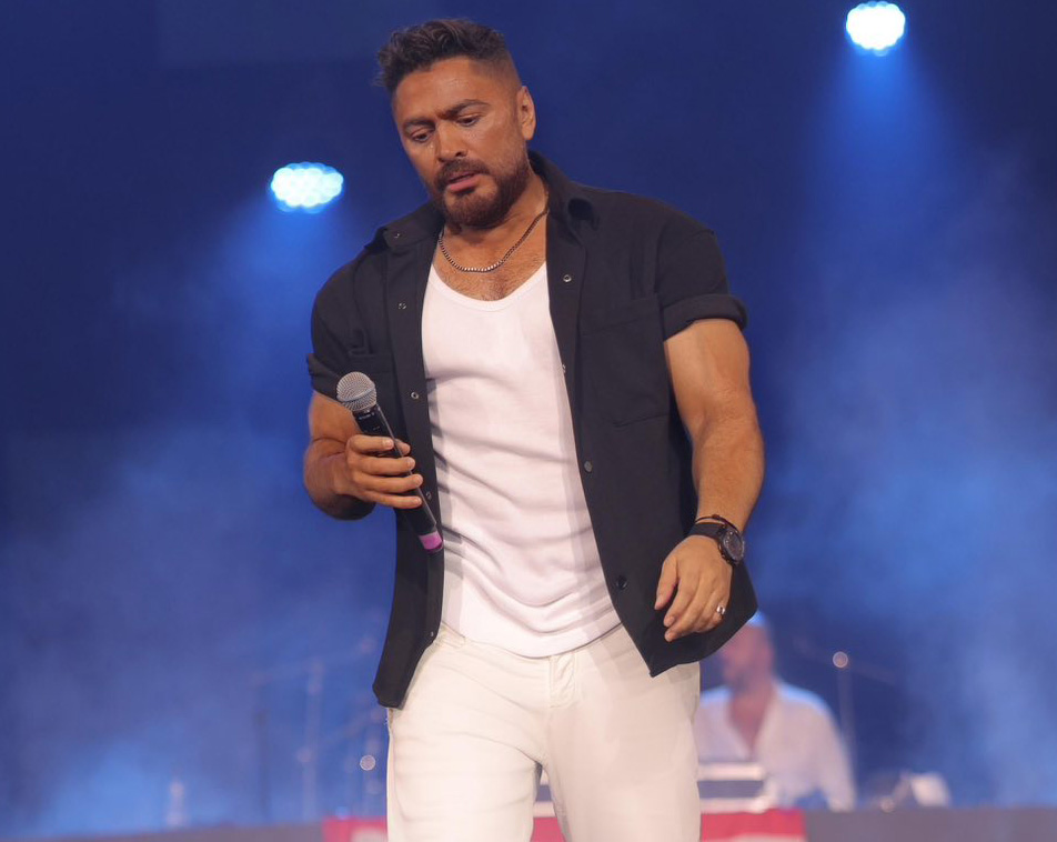 أحمد سعد: حالة تامر حسني دقيقة وتحتاج للدعاء