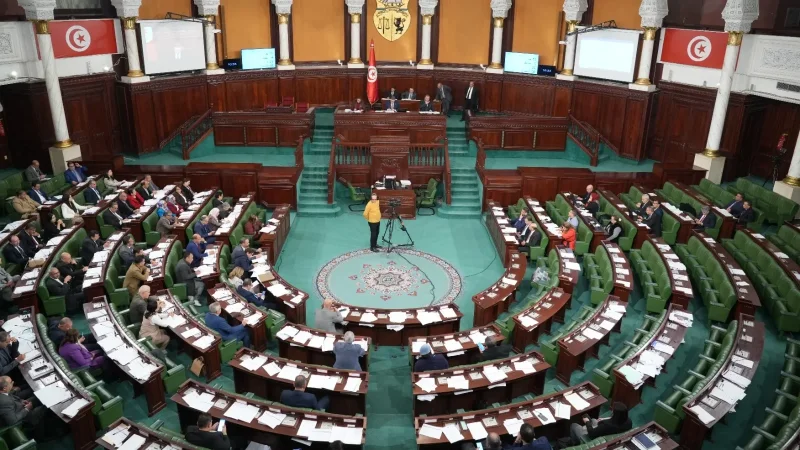 اليوم/ مواصلة التصويت على الفصول الإضافية لمشروع قانون المالية