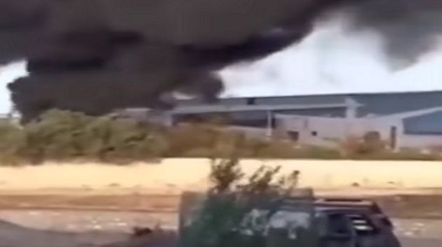 حريق بمستودع شركة النقل بالساحل.. إيقاف المعتدي