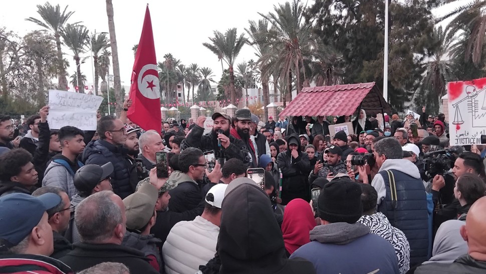 قابس/ مسيرة للمطالبة بتفكيك الوحدات الملوثة