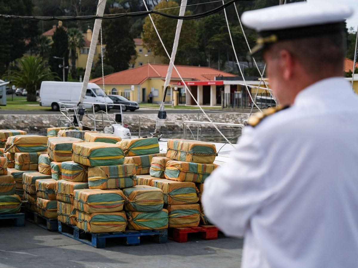 ضبط 10 أطنان كوكايين في عملية نوعية بالمحيط الأطلسي