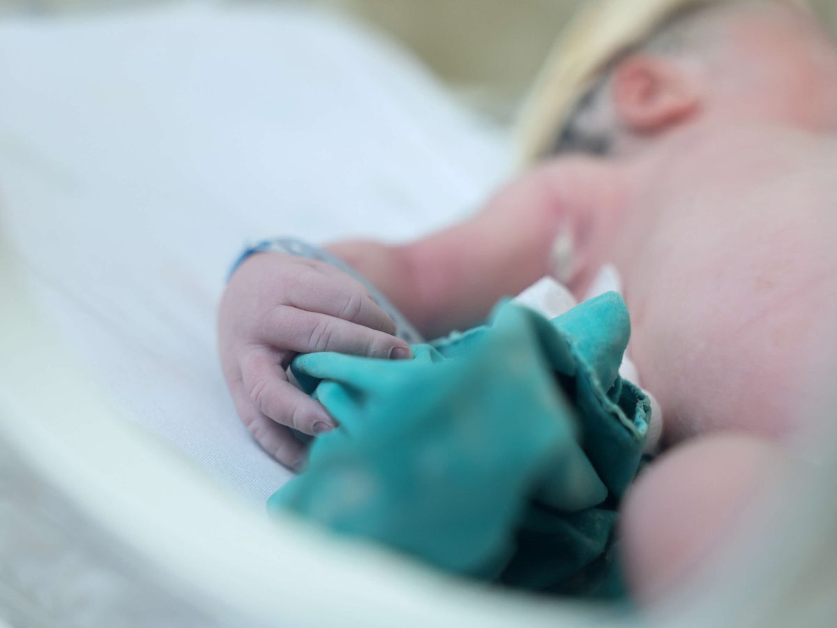 أزمة ديموغرافية غير مسبوقة.. الوفيات بفرنسا أكثر من المواليد