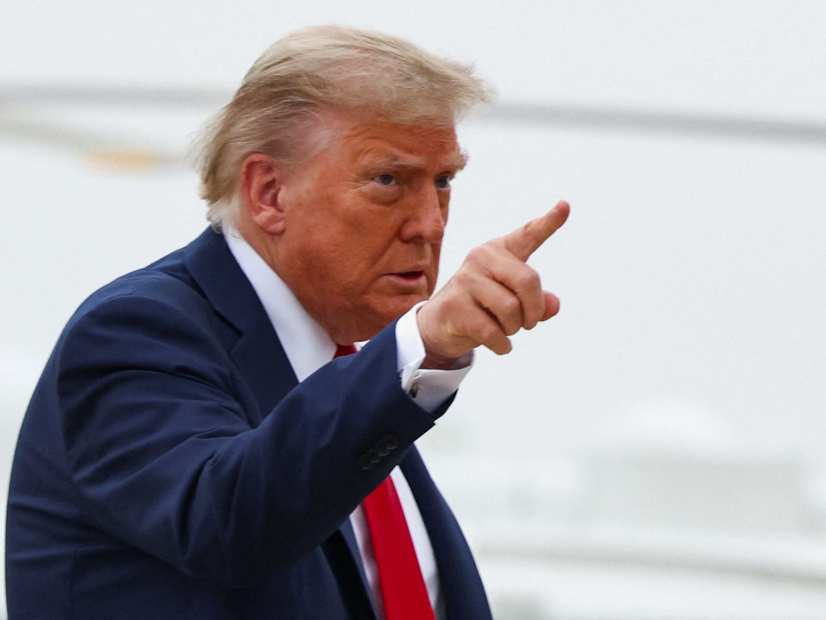 ترامب يتوعد إيران: إطلاق النار على المحتجين سيقابل بالقوة