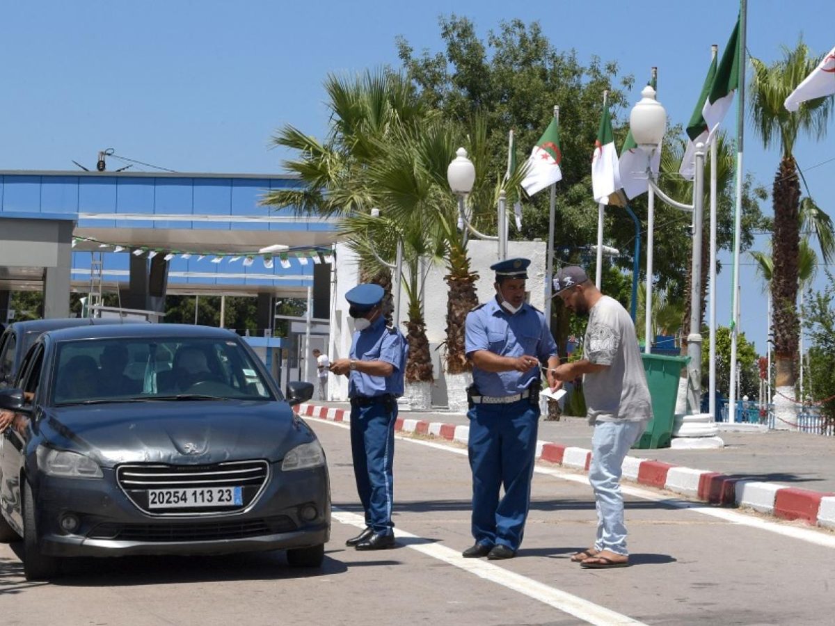 رسوم عند المغادرة من الجزائر إلى تونس.. تفاصيل جديدة