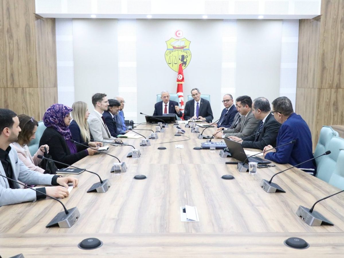 طب العائلة محور شراكة بين تونس وأكسفورد ومؤسّسة بالسرور