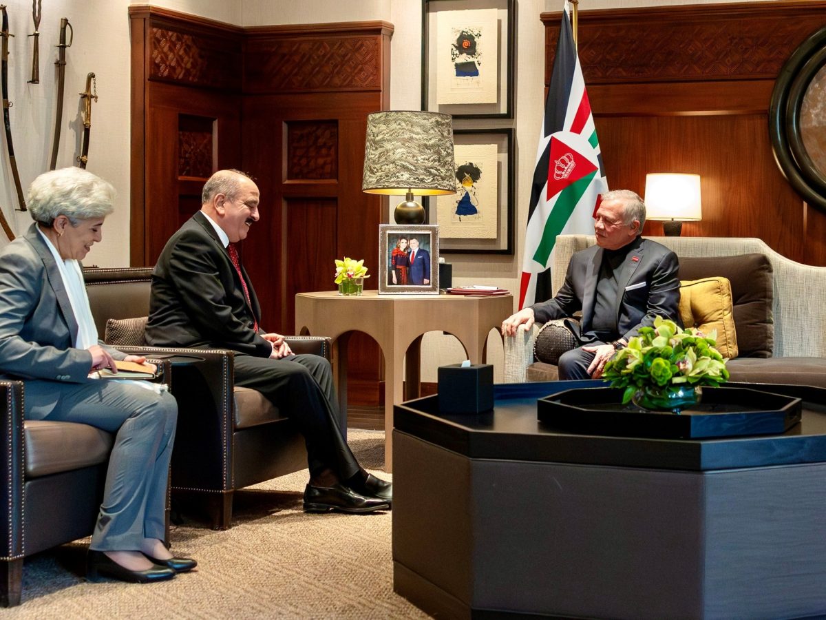 العاهل الأردني يجدد التزام بلاده بتعزيز التعاون والأخوّة مع تونس