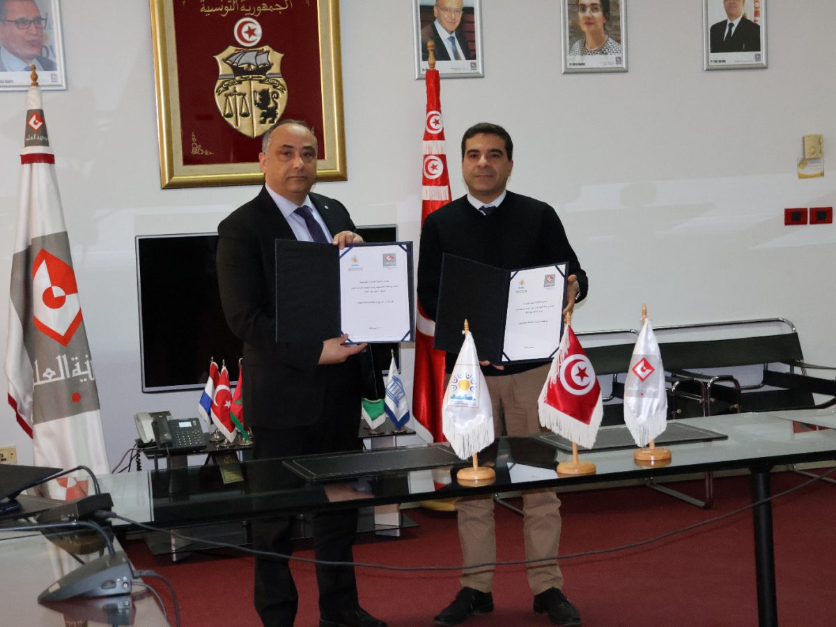 تعاون بين مدينة العلوم والخدمات الجامعية لإطلاق نواد علمية للطلبة