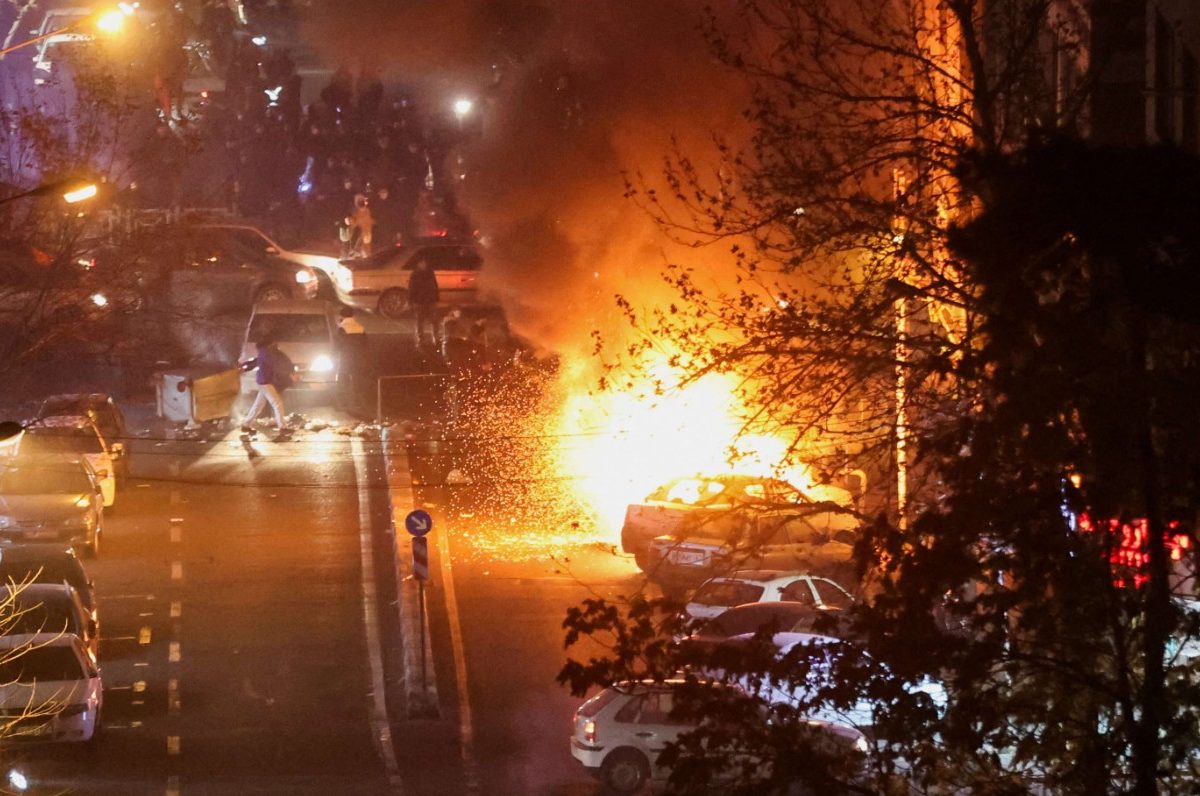 واشنطن تحذر مواطنيها: غادروا إيران فورًا