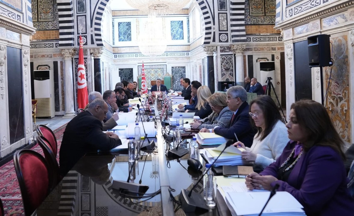 مجلس النواب/ إحالة مشاريع قوانين هامة ومئات الأسئلة على الحكومة