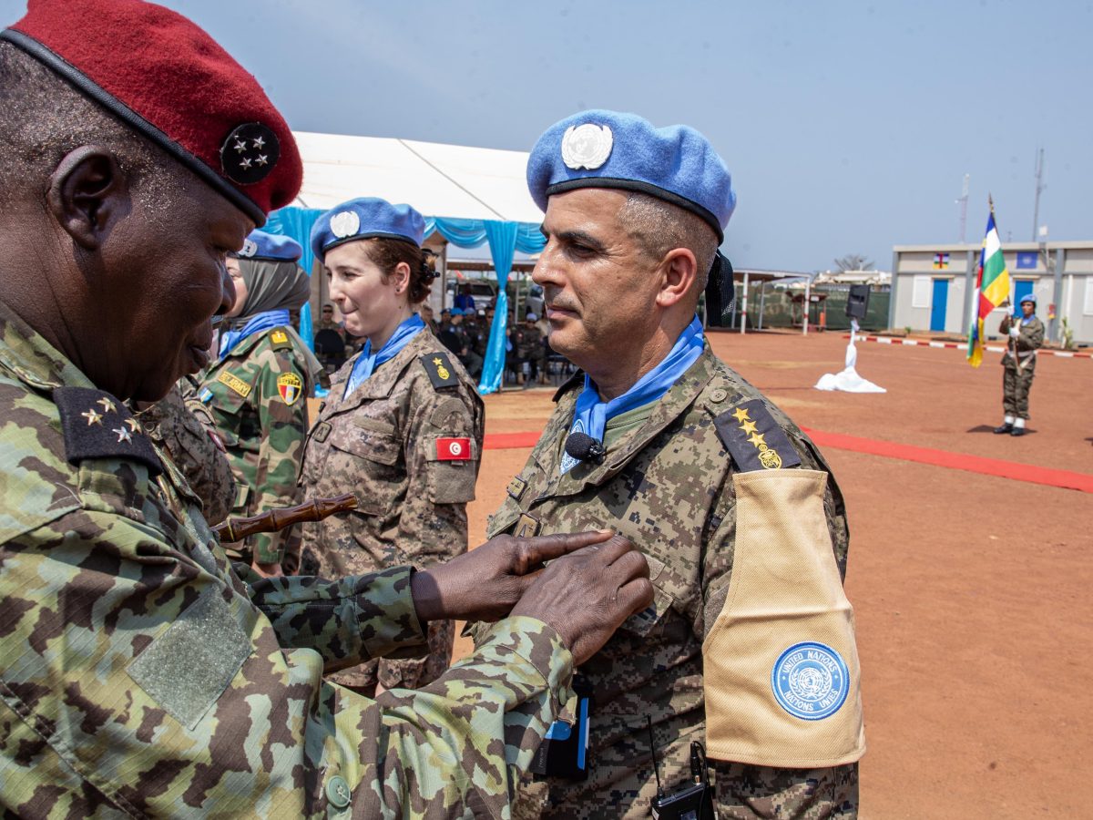 وحدة النقل الجوي التونسية بقوات حفظ السلام تحصد ميدالية الأمم المتحدة