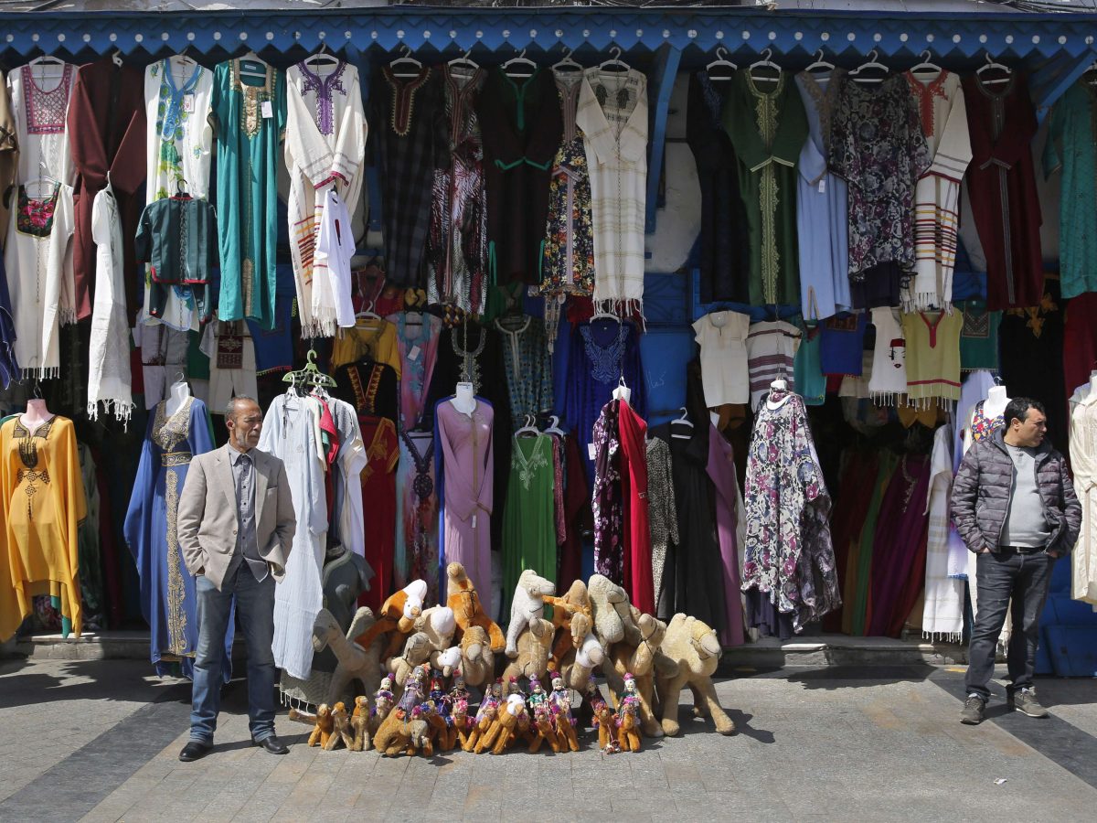 تحذير من بلدية تونس لأصحاب المحلات بشأن النظافة والواجهات