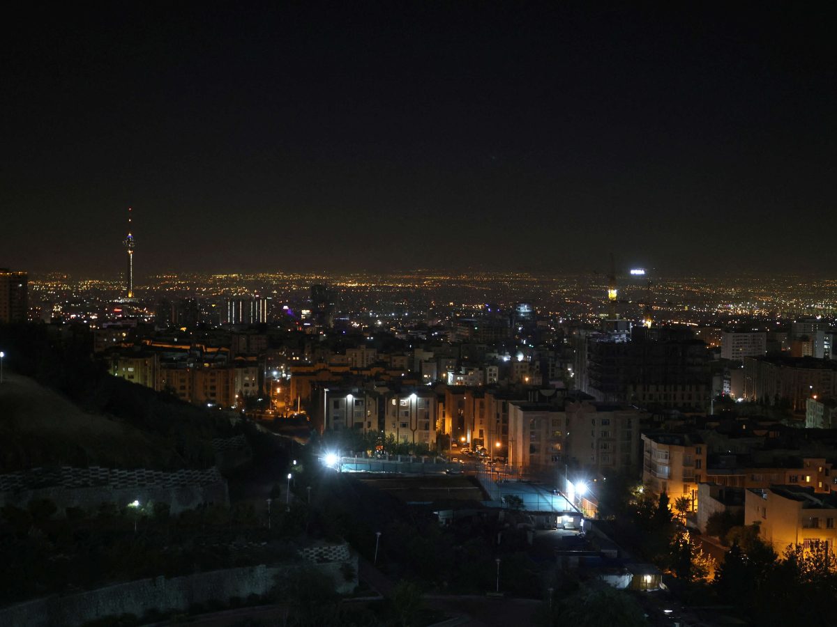 تصعيد خطير.. صفارات إنذار في القدس وانفجارات بطهران