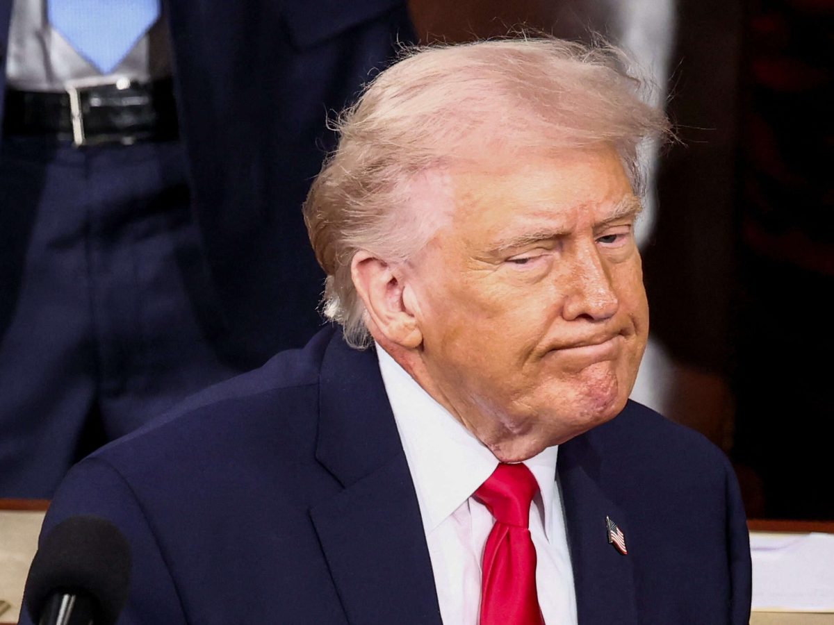 ترامب يحذر إيران: لا سلاح نووي تحت أي ظرف