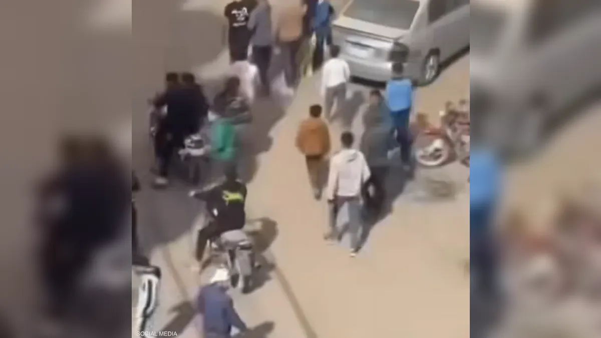 حادثة تهزّ مصر.. إجبار شاب على ارتداء ‘بدلة رقص’ وإذلاله