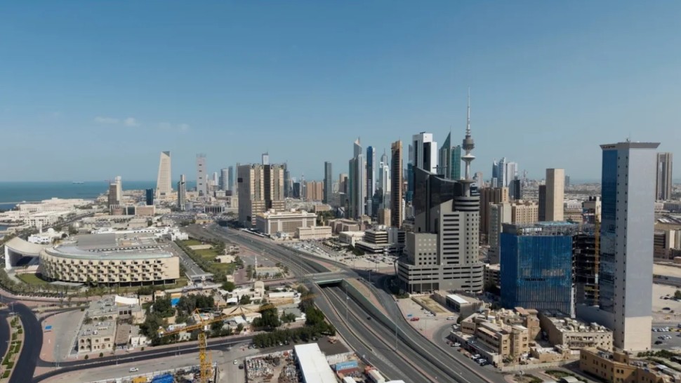 الكويت: تعليق الأنشطة الرياضية وإلغاء صلاة التراويح