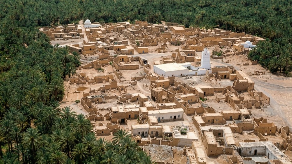 إدراج قبلي القديمة والقرية الحرفية بتلمين ضمن المسالك السياحية الرسمية