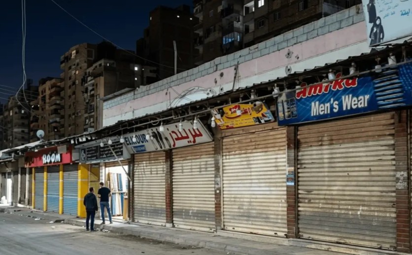 مصر/ غلق المحلات والمولات الساعة 9 مساءً بدءاً من 28 مارس