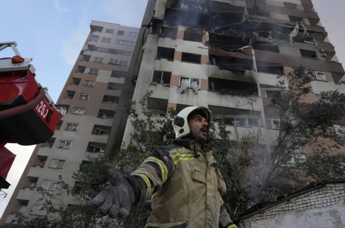 آلاف القتلى.. حصيلة الهجمات الأمريكية الإسرائيلية على إيران