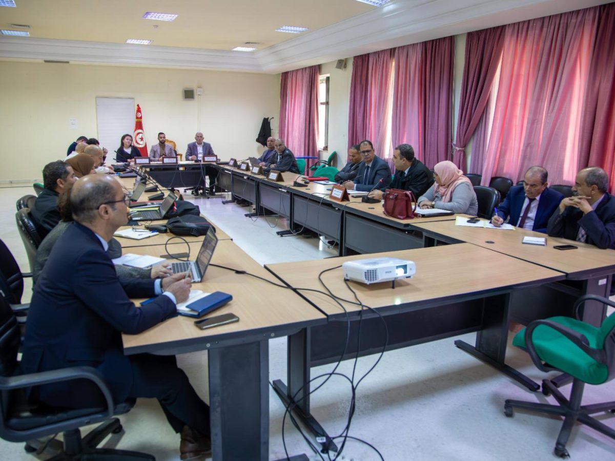 تحويل البريد التونسي إلى بنك.. الوزارة توضح