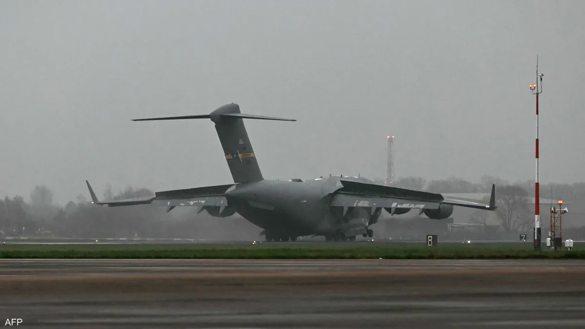 بريطانيا تدخل على خط العمليات الأمريكية في إيران