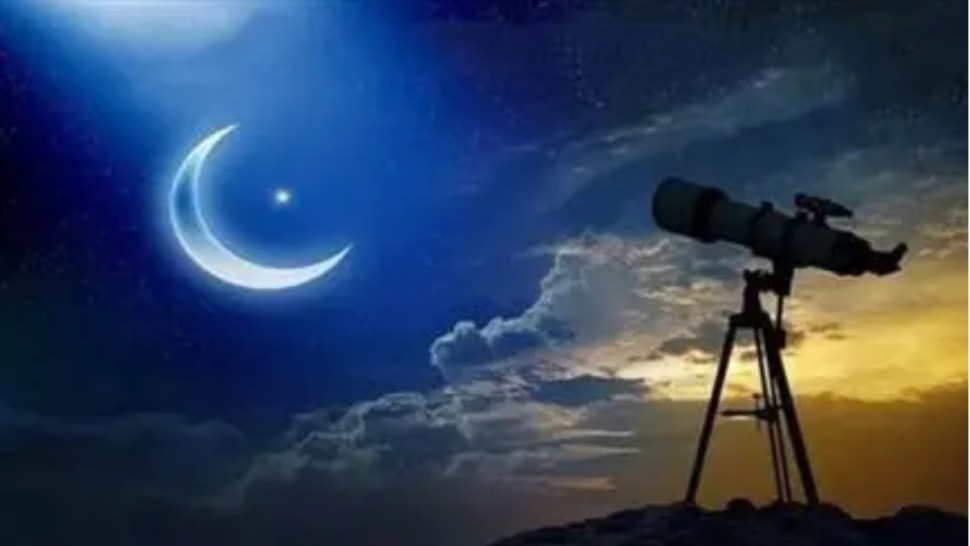 الرصد الجوي يكشف موعد رؤية هلال عيد الفطر