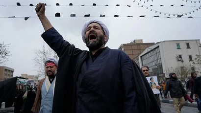 دبلوماسيون عرب: إيران تشترط وقف الغارات قبل العودة للمفاوضات