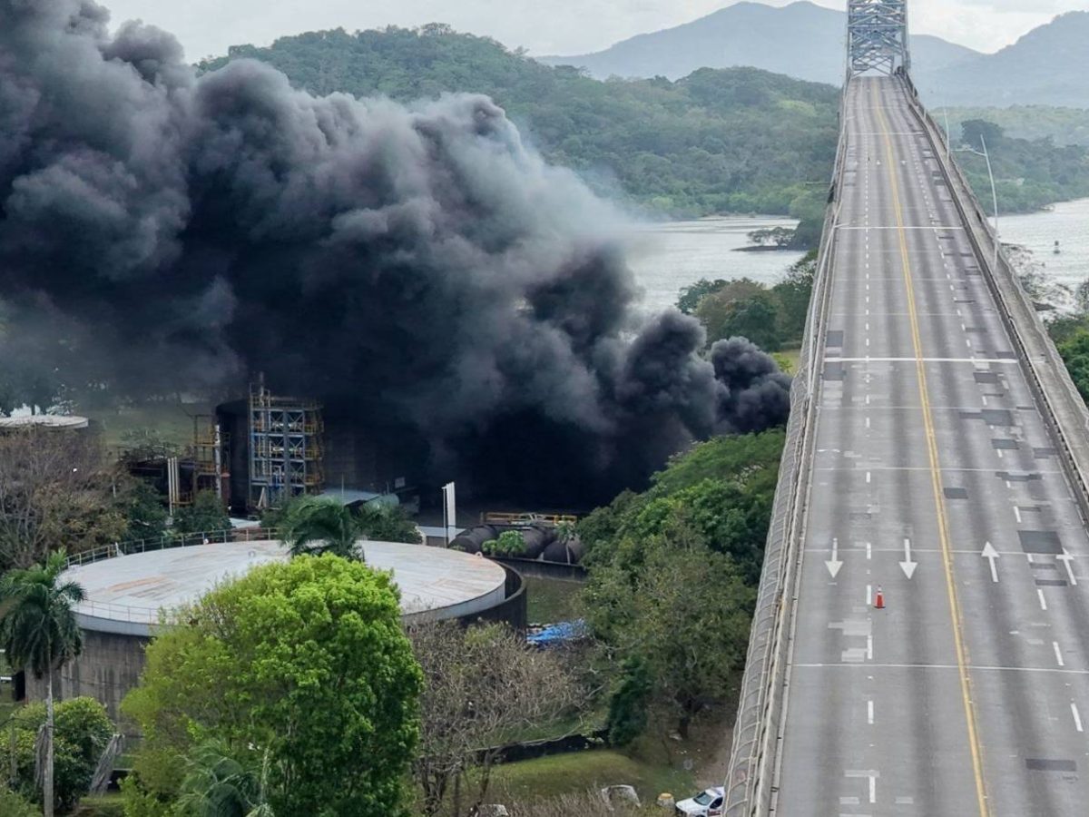 انفجار شاحنة قرب جسر قناة بنما