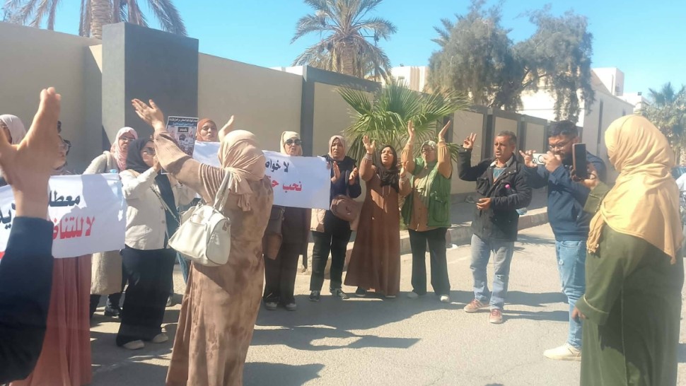 قبلي/ وقفة احتجاجية للمعطلين عن العمل