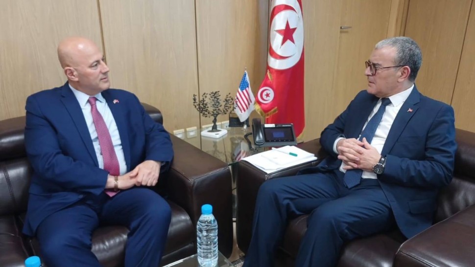 تعزيز التعاون الثنائي محور لقاء وزير الاقتصاد بالسفير الأمريكي