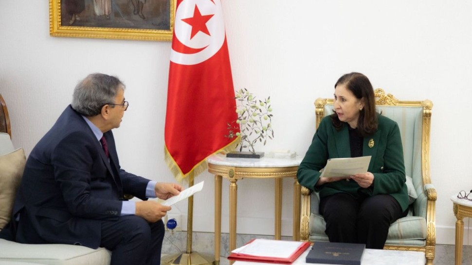 رئيسة الحكومة عن الترفيع في الأجور: دعم القدرة الشرائية للتونسيّين