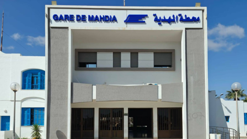 رحلات القطار