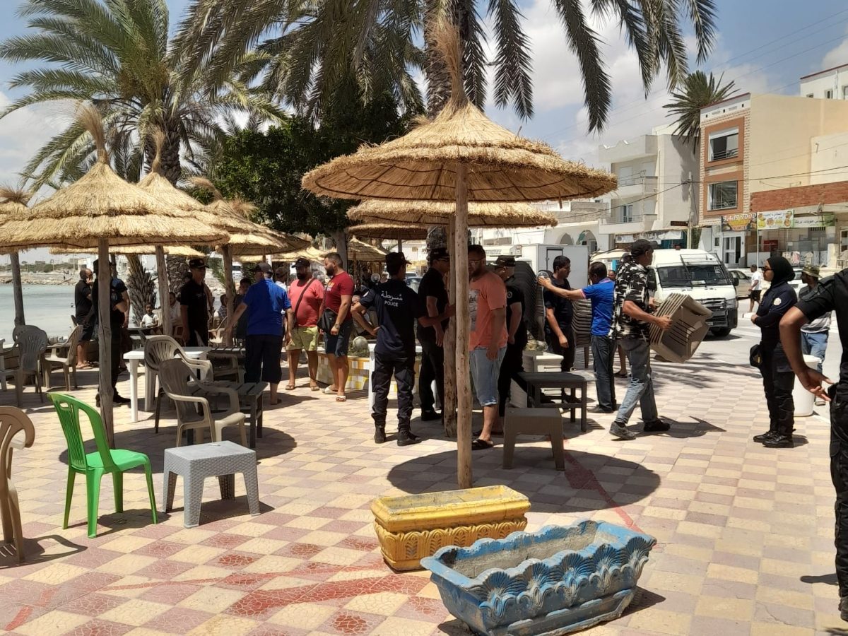 حملة أمنية بشواطئ سلقطة (صور)