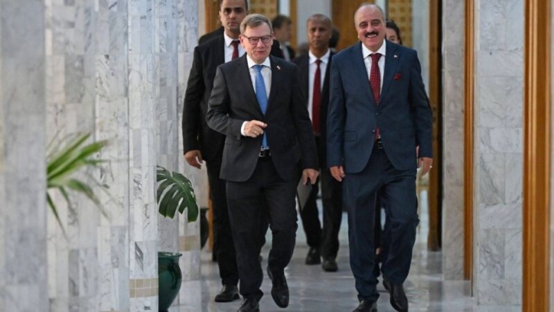 وزير الخارجية