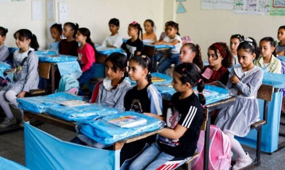 بعد ثلاث سنوات من الحرب.. عودة الدراسة في غزة وسط مدارس مدمرة